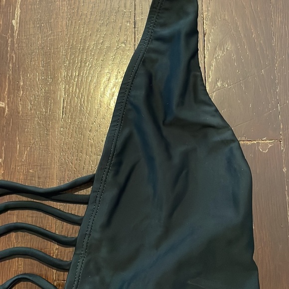 Women's Tobi Fine Line Strappy One Piece Swimsuit Large - Picture 10 of 15